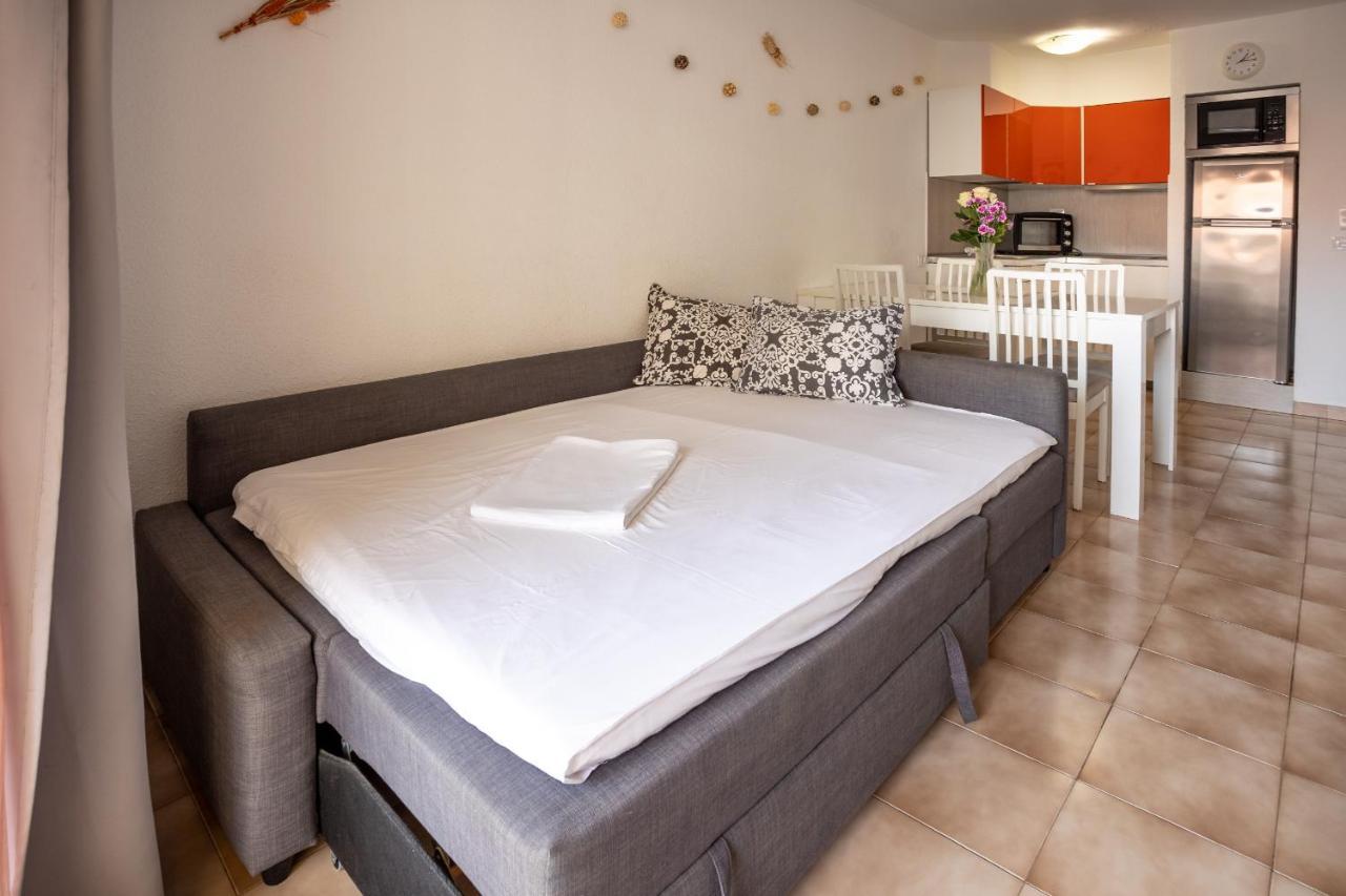 Castle Harbour Phoebe'S Flat Los Cristianos By Lovetenerife Eksteriør bilde